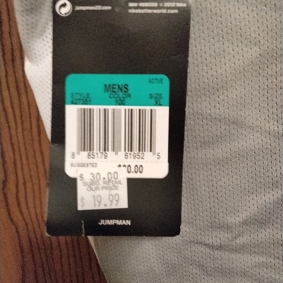 2 Jersey's. - Picture 6 of 9